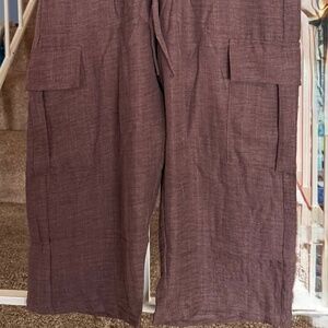 Brown Cargo Capris